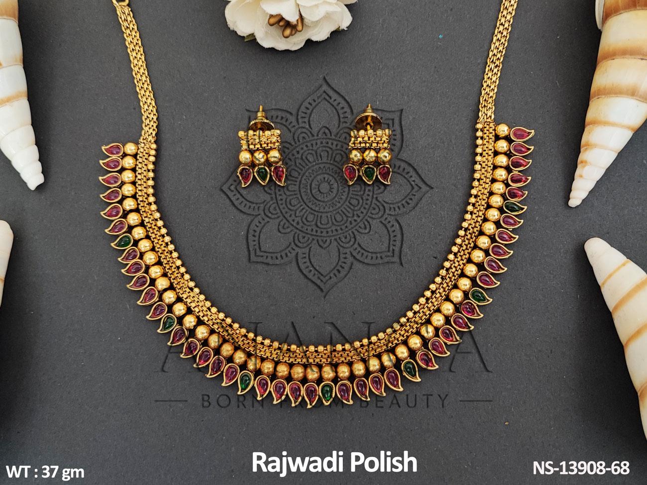 ANTIQUE NECKLACE SET